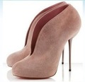 cashmere booties with v front